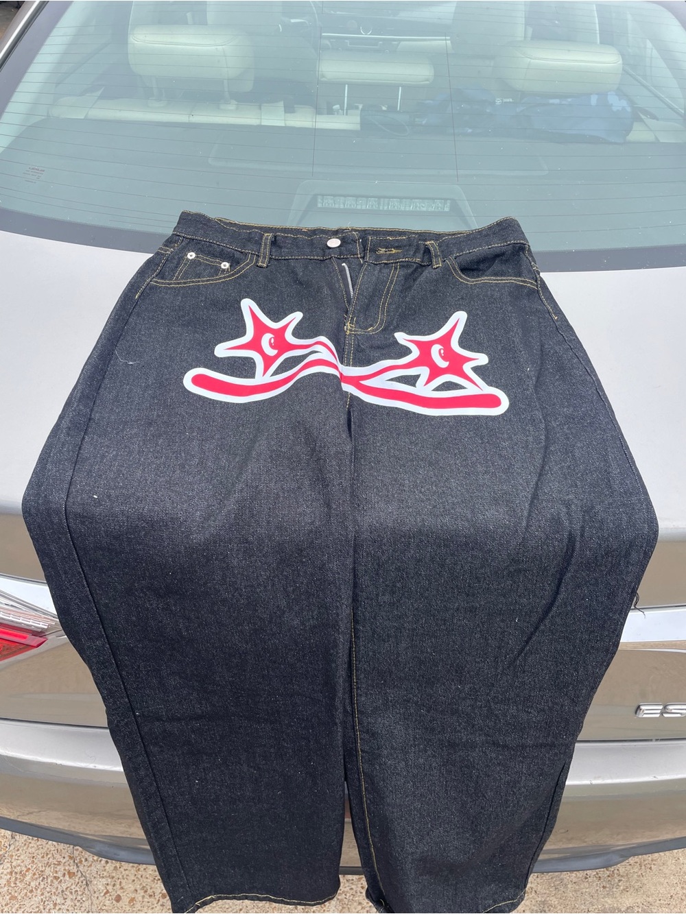SHEIN Black Straight-Leg Jeans with Red Graphic